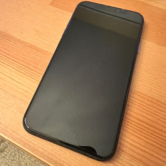 IPhone XS 64gb - Picture 3 of 3